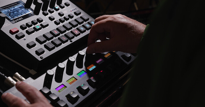 controller-peak01